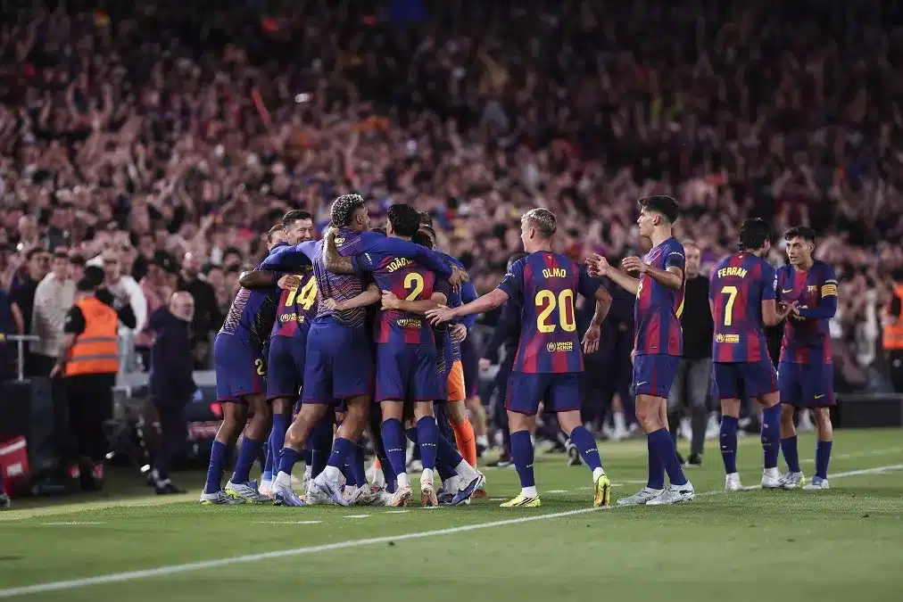قناة ريال مدريد تنتقد بشدة قرارات التحكيم في الكلاسيكو